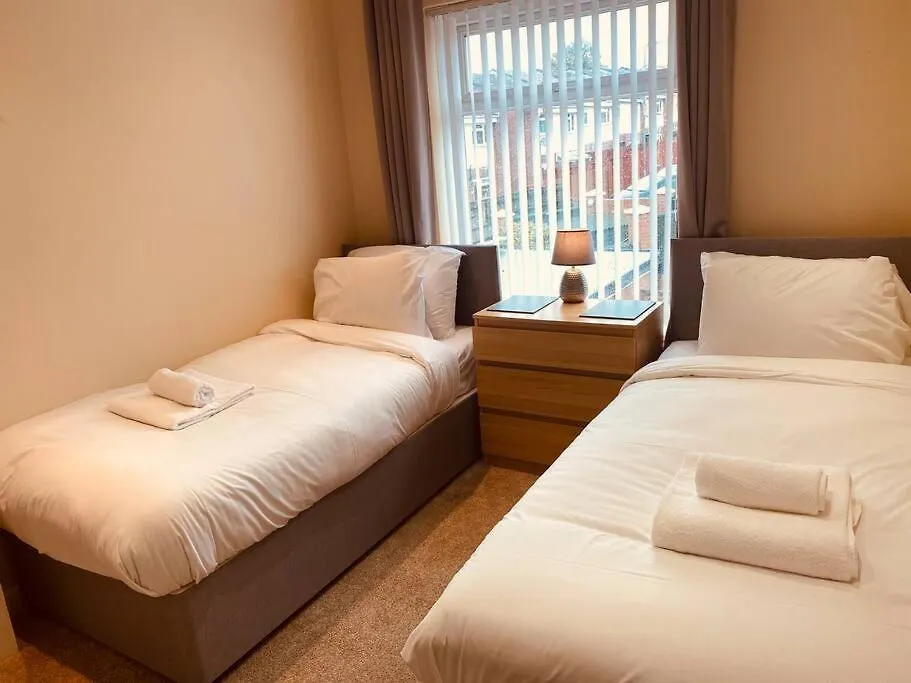 Comfy House With Parking For Multiple Vehicles Villa Cardiff Holiday home
