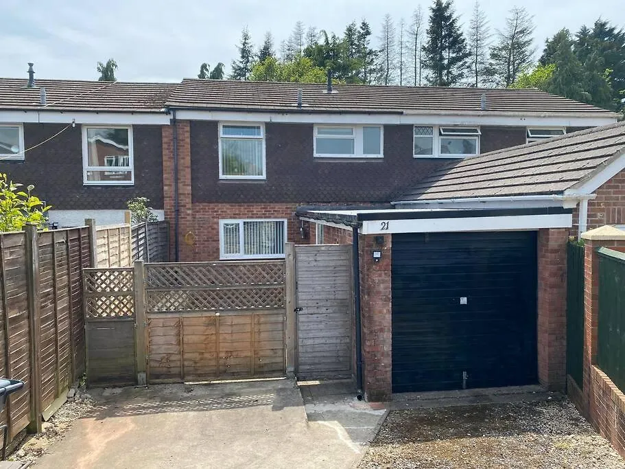 Holiday home Comfy House With Parking For Multiple Vehicles Villa Cardiff