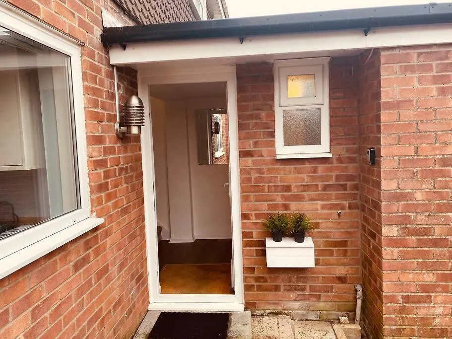 Comfy House With Parking For Multiple Vehicles Villa Cardiff