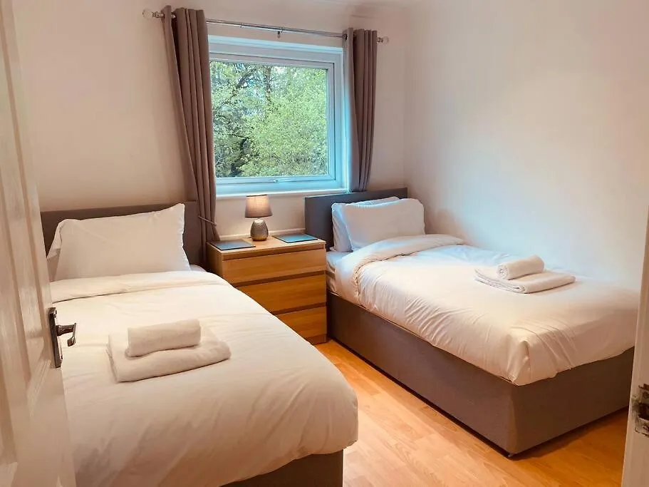 Holiday home Comfy House With Parking For Multiple Vehicles Villa Cardiff United Kingdom
